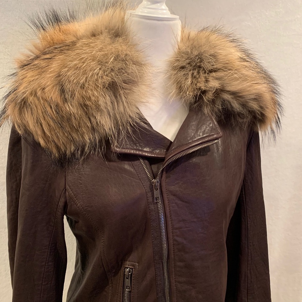 Jacket, leather, NWT, leather moto jacket. Removable fur collar - Picture 2 of 15